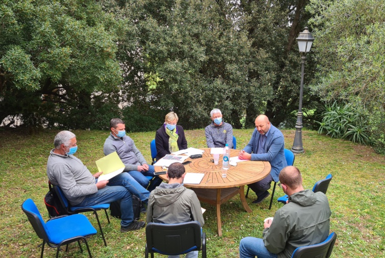 Cunfarenza di Stampa Cunfarenza di Stampa