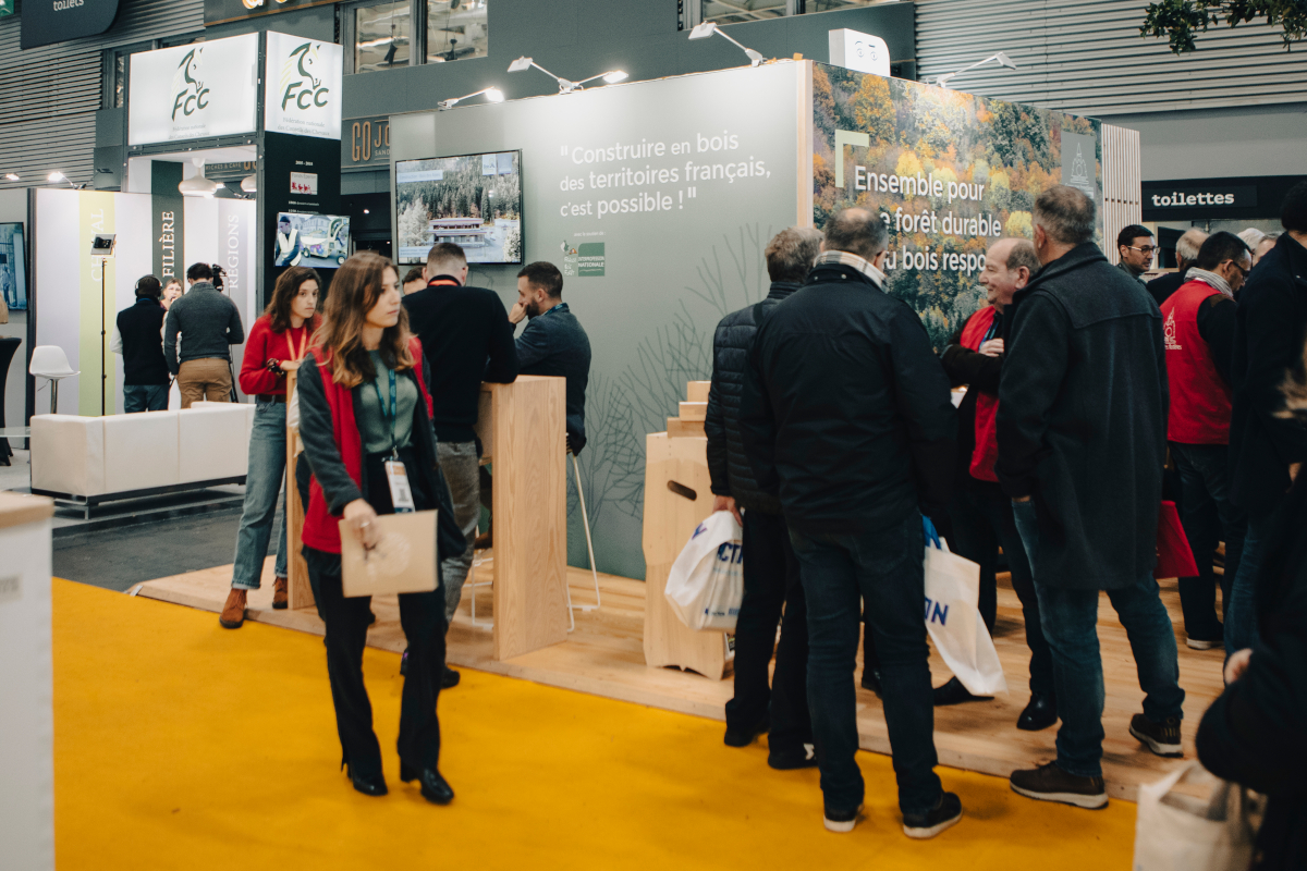 Le stand des FNCOFOR "construire en bois des territoires français, c'est possible" @ElodieDaguin